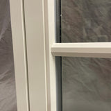 Fasta fönster med två fasta mittposter och spröjs